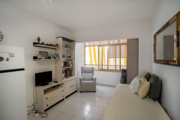 Estudio en venta en Estudio en Calle Islandia, Playa de los Locos, Torrevieja, Torrevieja photo 4