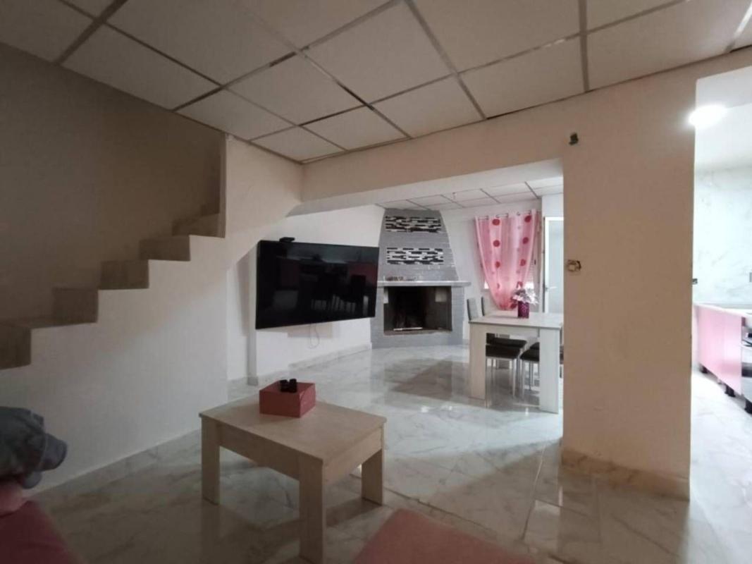 Sale of independent chalet in Casa o chalet en Petrer, Petrer
photo 2