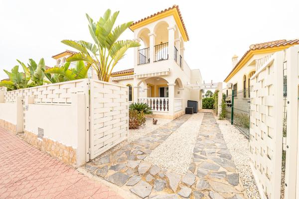 Casa o chalet independiente en Zafiro, Benimar, Rojales thumbnail 1