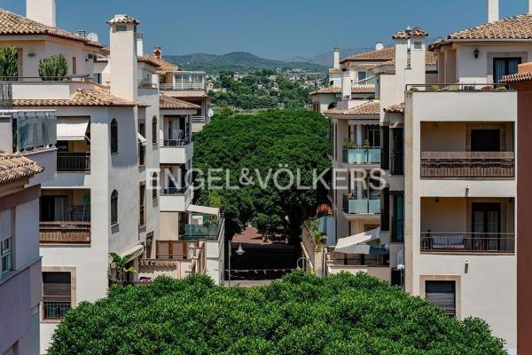 Duplex en venta en Dúplex en Calle de les Tosqueres, Casco Urbano, Moraira, Moraira thumbnail 2