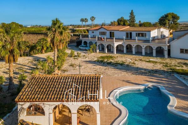Casa o chalet independiente en Desamparados-Hurchillo-Torremendo, Orihuela thumbnail 1