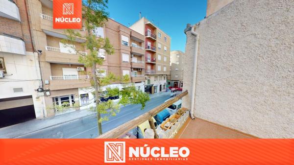 Chalet adosado en Avenida de Madrid, Crevillente photo 1