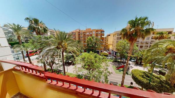 Продажа квартиры на Piso en Calle de la Verge del Pilar, Crevillente, Кревильенте
thumbnail 3