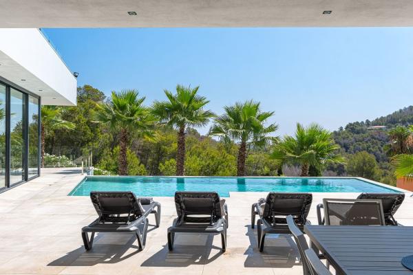 Частный шале на продаже в Casa o chalet en Urbanització Tosalet 5 Fase, Sol de Este - Puerta Fenicia, Jávea/Xàbia, Хавья/Хабия thumbnail 2