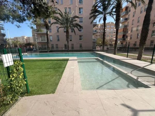 Venta de piso en Piso en Calle Antonio Ripoll Javaloy, 42, Zona Universidad, Elche / Elx, Elche / Elx
photo 1