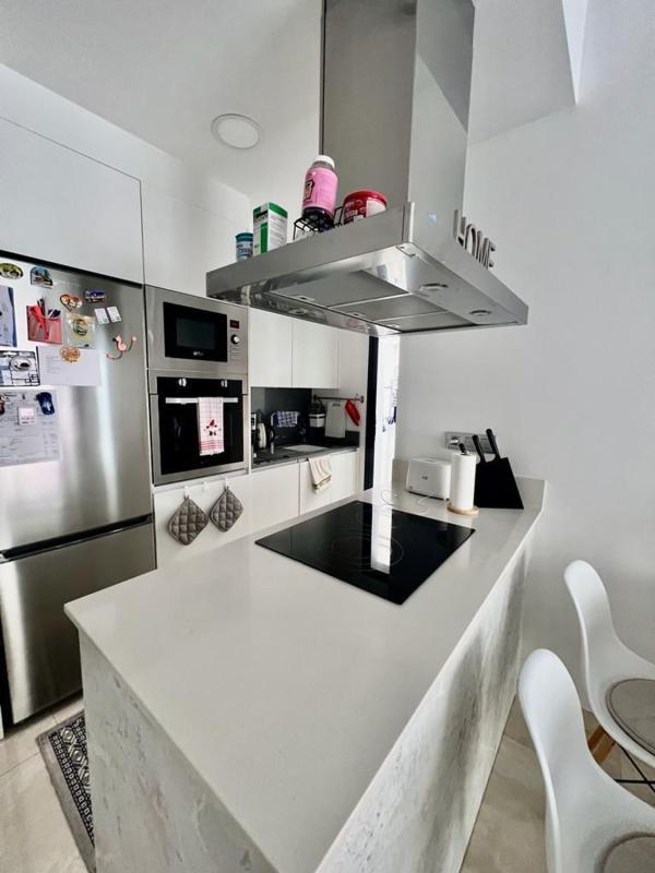 Sale of apartment in Piso en Calle la Calera, 22, Avenida Habaneras - Curva de Palangre, Torrevieja, Torrevieja
photo 4