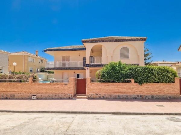 Chalet wolnostojący na sprzedaż w Casa o chalet en La Zenia, Orihuela, Orihuela thumbnail 2