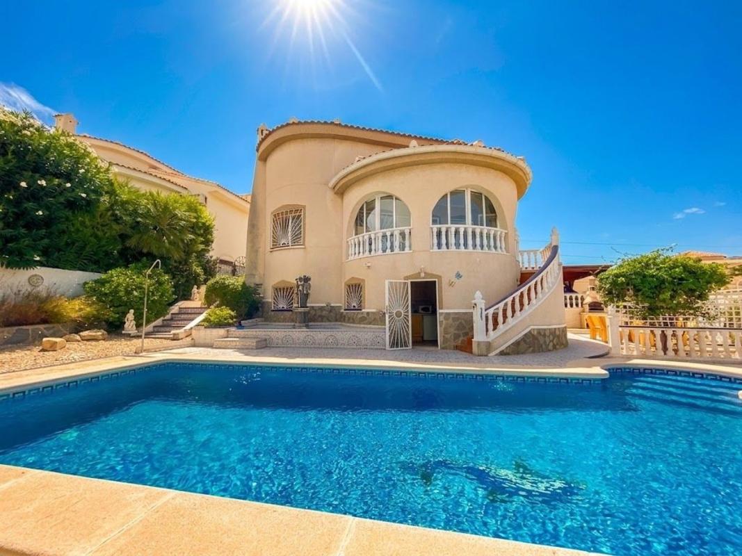Продажа отдельного шале в Casa o chalet en La Marquesa, Rojales, Рохалес photo 2