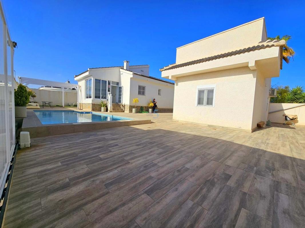 Sale of independent chalet in Casa o chalet en Lo Pepín, Rojales, Rojales
photo 1