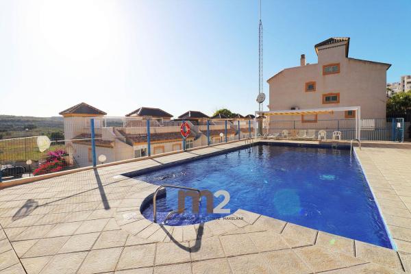 Chalet adosado en Garcera De Rosanes, Urbanizaciones, Guardamar del Segura thumbnail 1