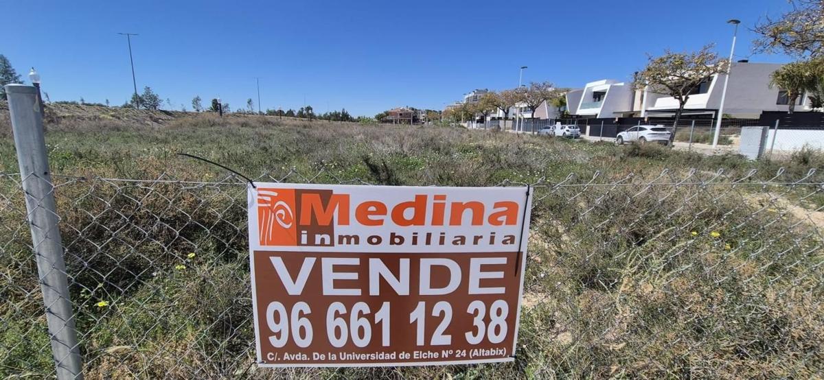 Terreno en venta en Elche / Elx, Alicante photo 3