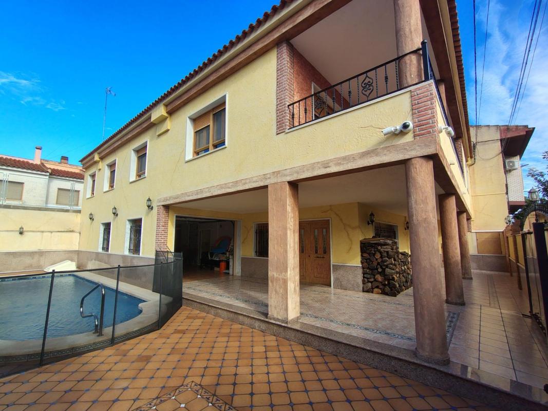 Propiedades en venta y alquiler en España photo 5