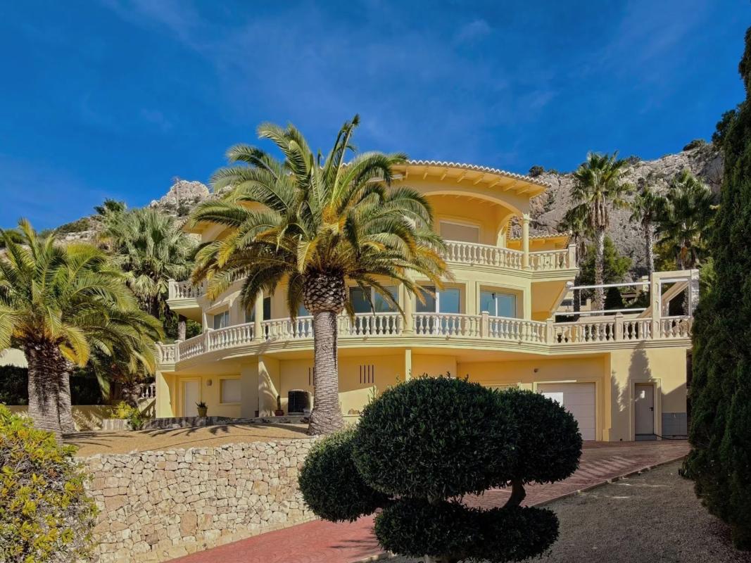 Sale of independent chalet in Calle Noruega-a.h, 470, Altea
photo 2