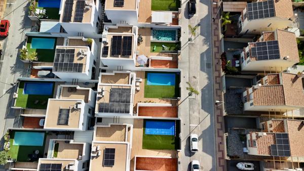 Independent chalet for sale in Calle d'Ibi, 13, El Campello
thumbnail 1