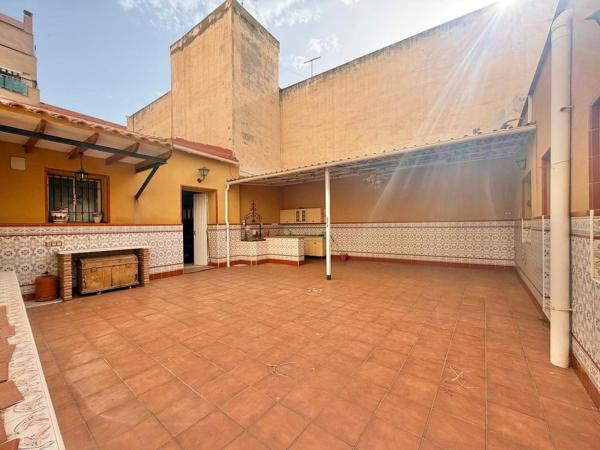 Chalet wolnostojący na sprzedaż w  Playa del Cura , Torrevieja photo 4