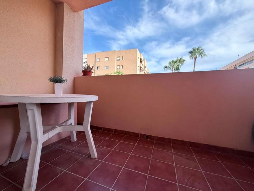 Venta de piso en Piso en Avenida Roentgen, Zona los Frutales, Torrevieja, Torrevieja
photo 5