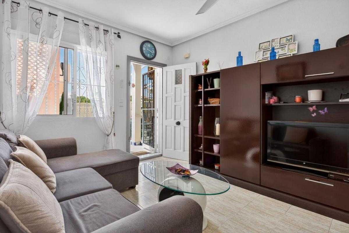 Продажа квартиры на Piso en Urbanizacion Florida A1, La Florida, Orihuela, Ориуэла
photo 4