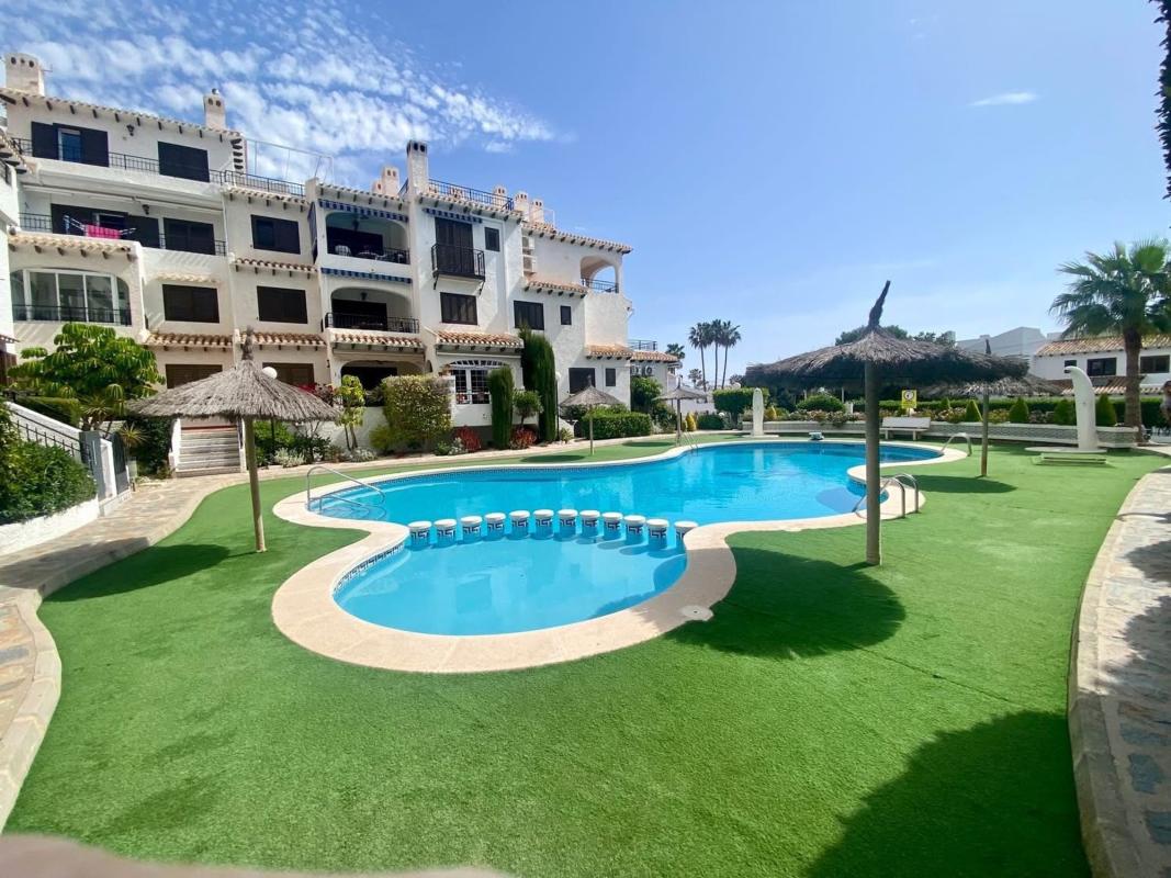 Продажа пентхауса на  Ático en Calle el Poniente, Cabo Roig, Orihuela, Ориуэла photo 5