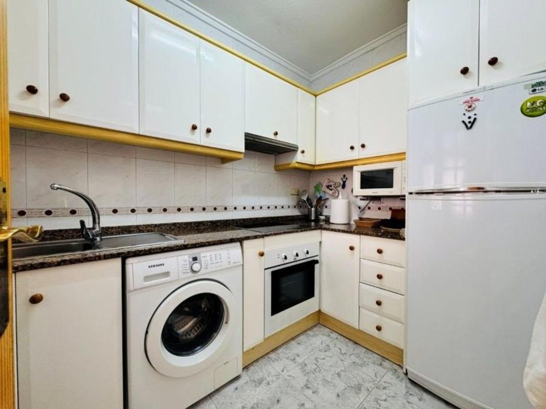 Venta de piso en Piso en Calle Adriano, 11, Gaspar Perrelló, Torrevieja, Torrevieja
 photo 5