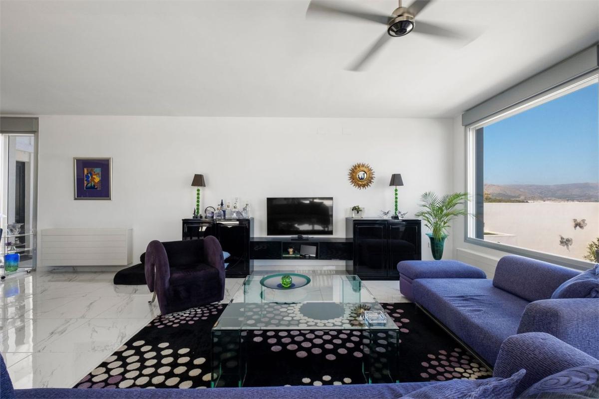 Properties for sale and rent in Spain photo 5