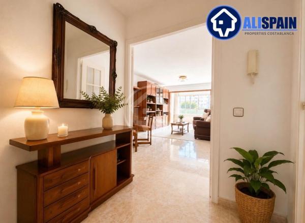 Venta de piso en Piso en Ciudad Elegida, Alicante / Alacant, Alicante / Alacant
thumbnail 3