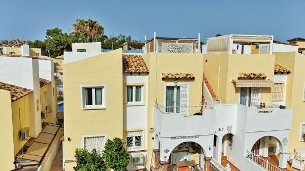 Продажа квартиры на Piso en Calle Richard Wagner, Las Filipinas, Orihuela, Ориуэла
thumbnail 1