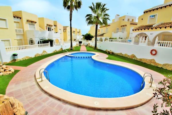 Продажа квартиры на Piso en Calle Richard Wagner, Las Filipinas, Orihuela, Ориуэла
 photo 4