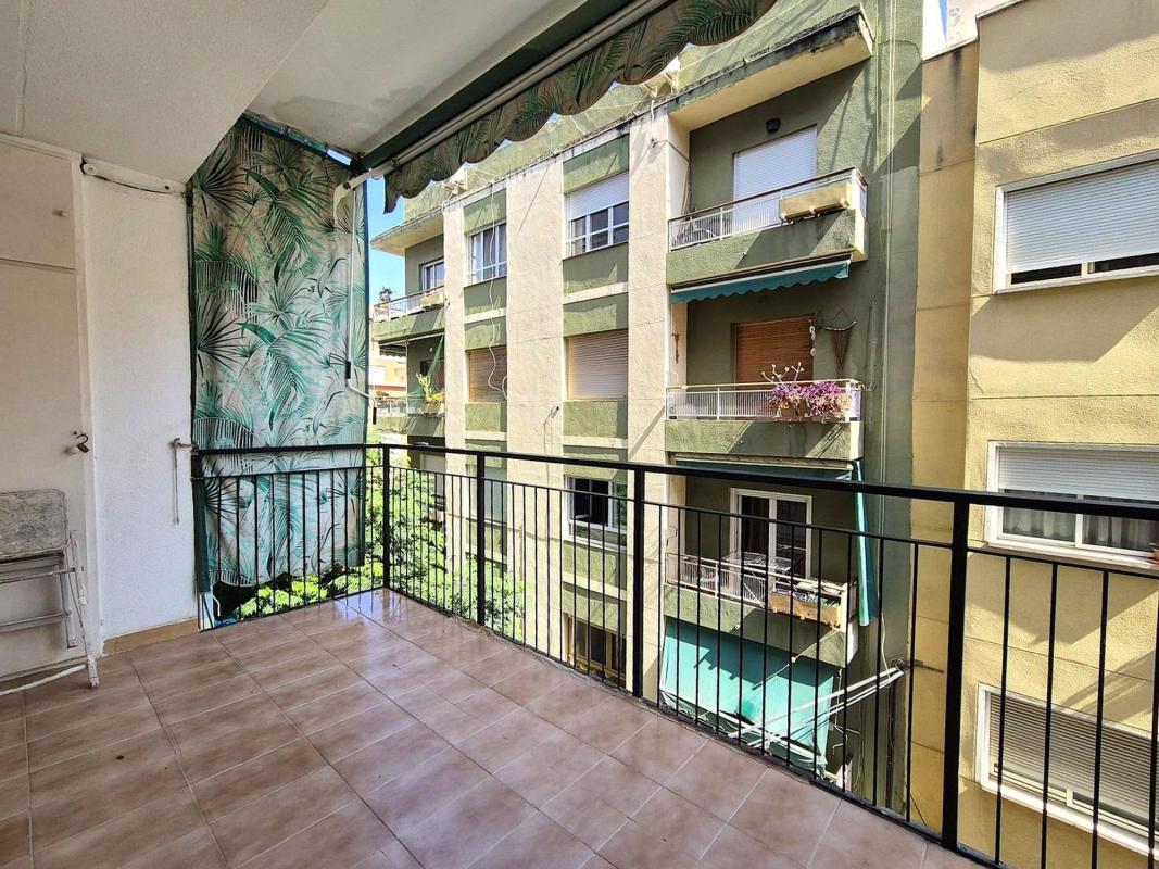 Sale of apartment in Piso en Calle Teniente Aguado, Campoamor, Alicante / Alacant, Alicante
photo 5