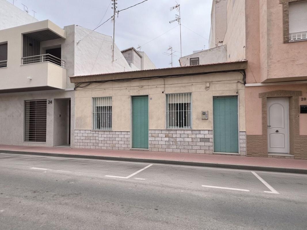Propiedades en venta y alquiler en España photo 1
