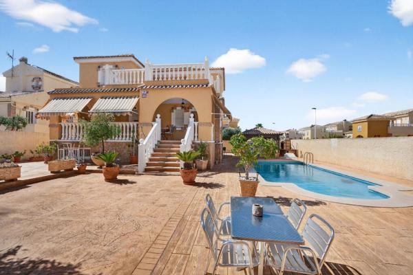 Casa o chalet independiente en Calle de Xipre, Monte y Mar, Gran Alacant thumbnail 2