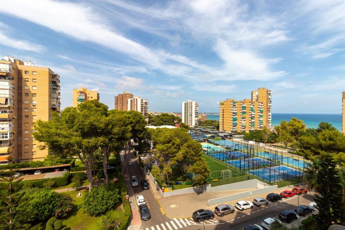 Sprzedaż mieszkania w Piso en Avenida Miguel de Cervantes, 75, Dehesa de Campoamor, Orihuela, Orihuela
photo 1
