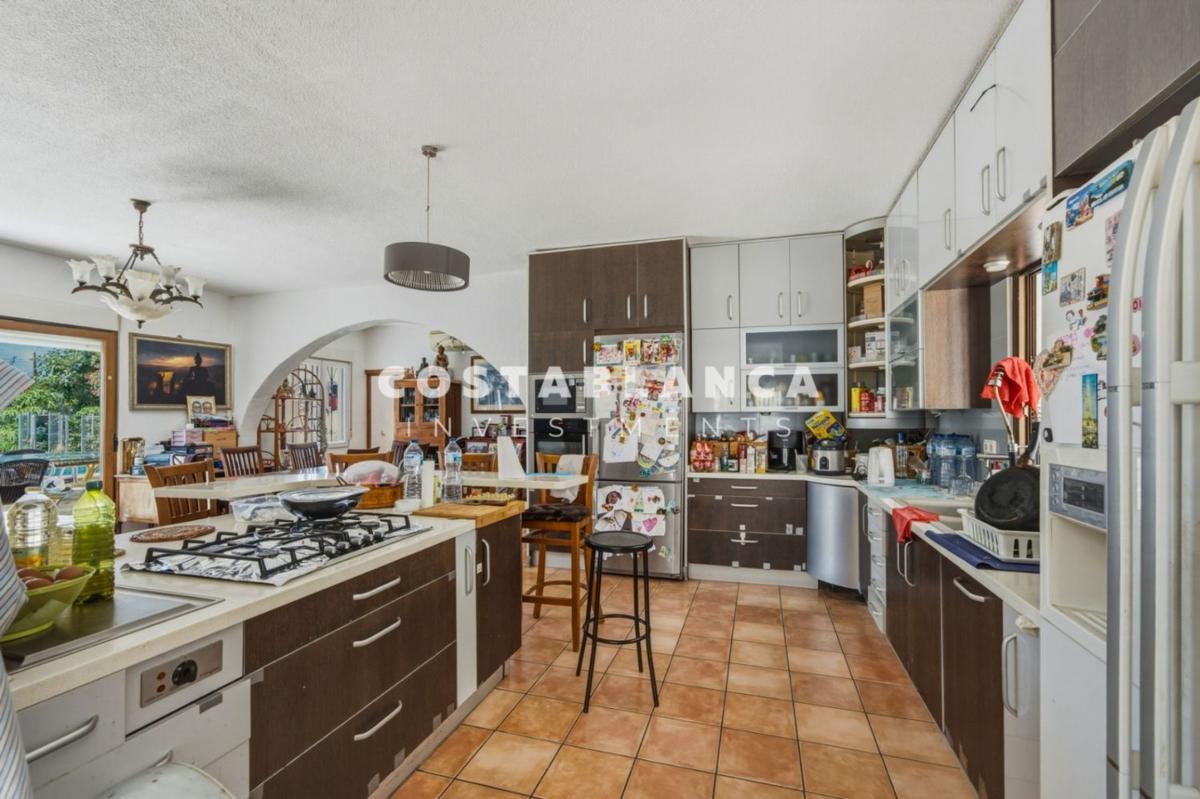 Продажа отдельного шале в Casa o chalet en Calle Urà, L'Albir, Alfaz del Pi, Алфаз дель Пи photo 5