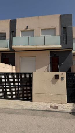 Duplex en venta en Dúplex en Benferri, Benferri thumbnail 2