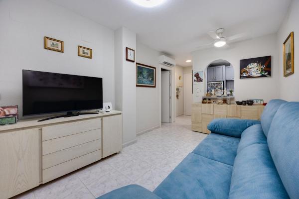 Apartment for sale in Piso en Avenida Habaneras - Curva de Palangre, Torrevieja, Torrevieja photo 1