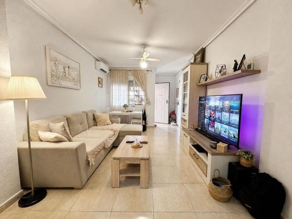 Casa o chalet independiente en Calle Laguna de Gallocanta, Zona Lago - Los Almendros, Orihuela photo 4