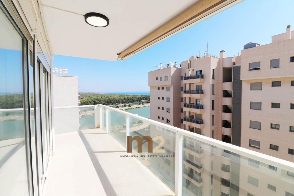 Venta de duplex en Dúplex en CL Med Basilio Paredes Gomez, Puerto Deportivo, Guardamar del Segura, Guardamar del Segura photo 2