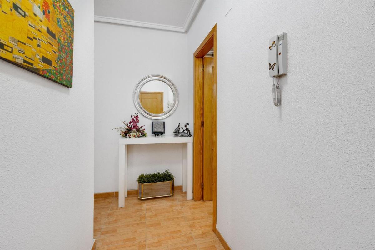 Venta de piso en Piso en Parque de las Naciones, Torrevieja, Torrevieja
photo 4