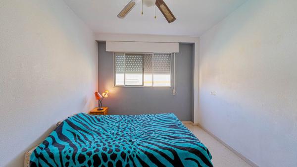 Piso en venta en Piso en Cala de Finestrat, Finestrat, Finestrat thumbnail 3