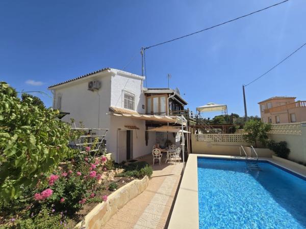 Chalet independiente en venta en Casa o chalet en Cometa-Carrió, Calpe, Calpe
thumbnail 2