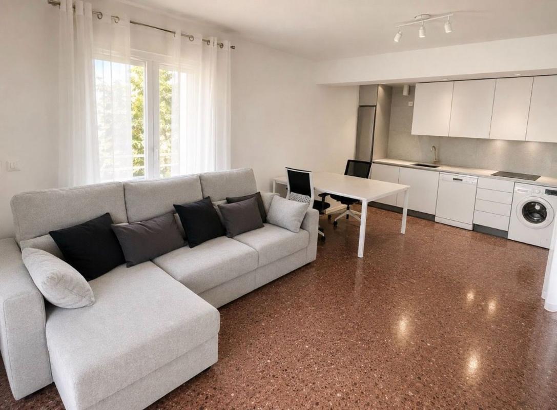 Venta de piso en Piso en Calle Goleta, Playa del Cura, Torrevieja, Torrevieja
photo 5