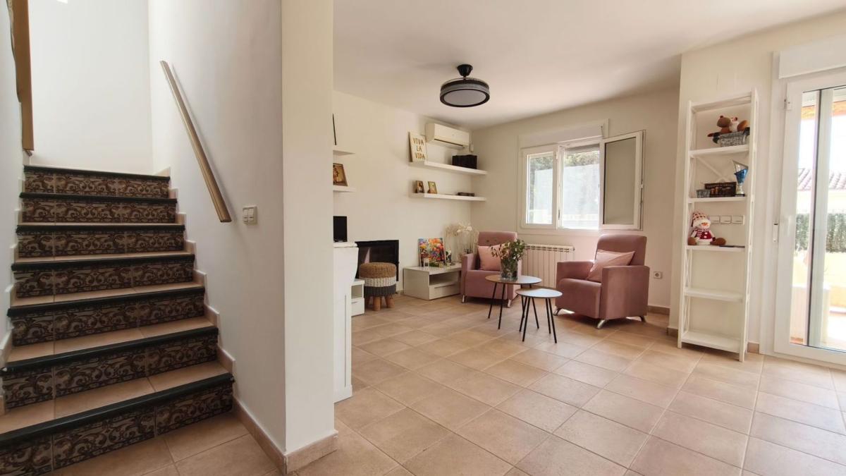 Properties for sale and rent in Spain photo 4