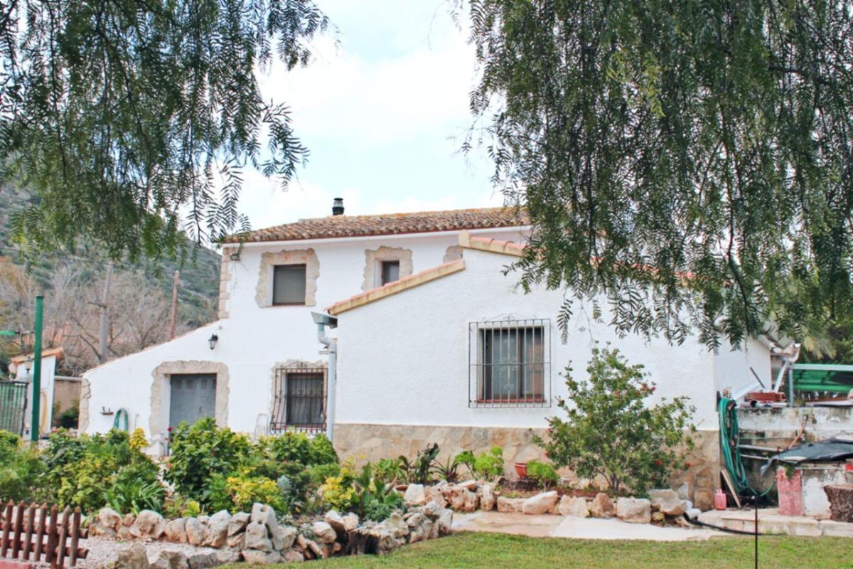 Propiedades en venta y alquiler en España photo 2