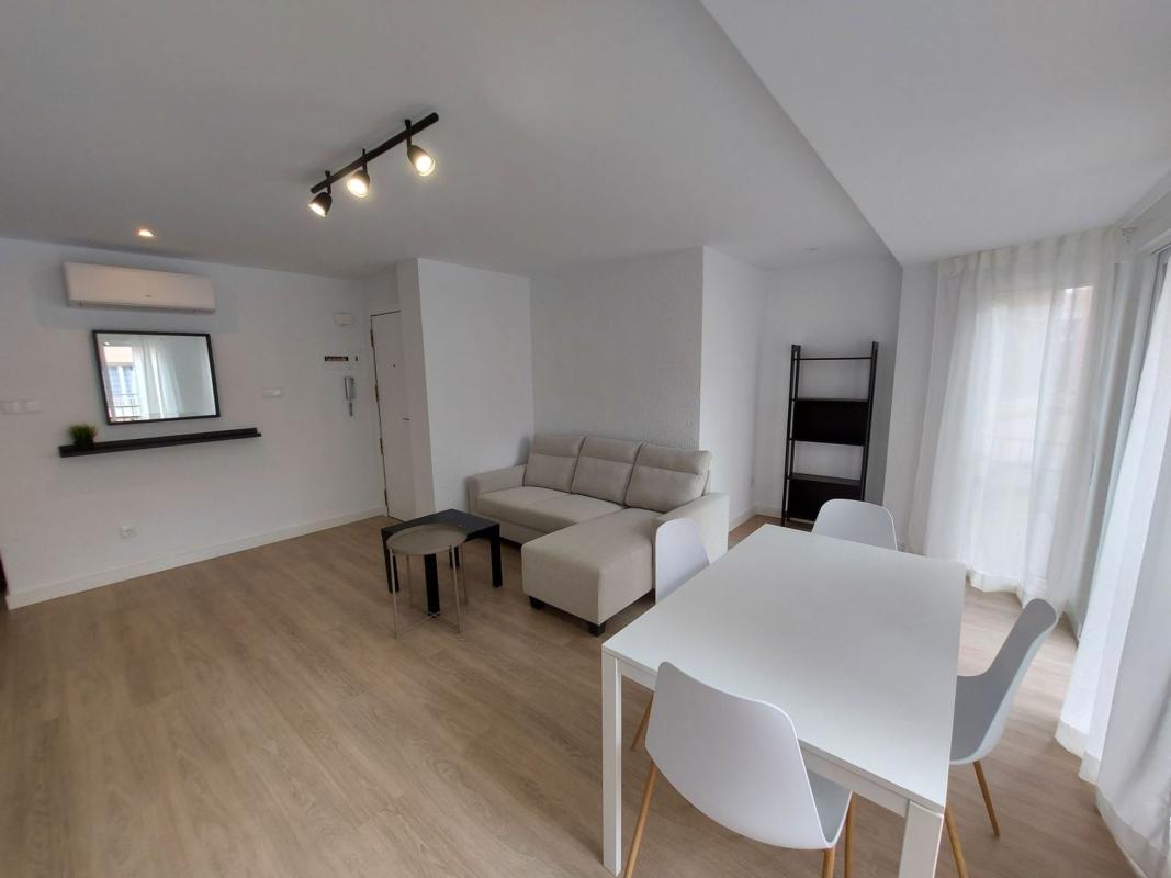Продажа квартиры на Piso en Calle Vicente Blasco Ibáñez, 52, Pont Nou-Corazón de Jesús, Elche / Elx, Эльче / Эльх
 photo 2