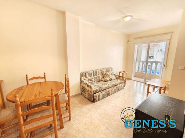Piso en venta en Piso en Huerto, 45, Parque de las Naciones, Torrevieja, Torrevieja thumbnail 2