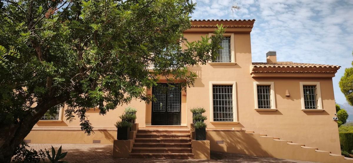 Properties for sale and rent in Spain photo 5