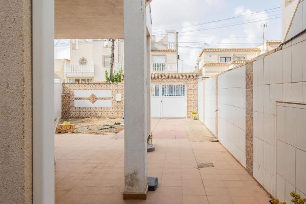 Casa o chalet independiente en Calle Paloma, La Siesta - El Salado - Torreta, Torrevieja photo 4