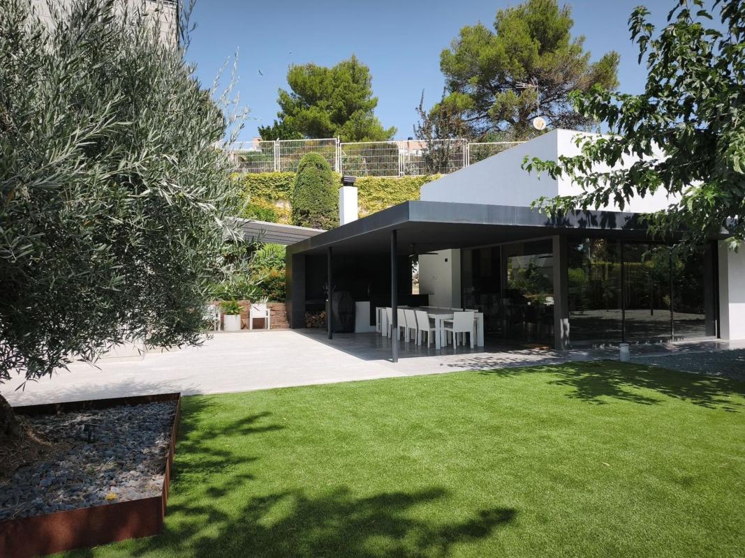 Properties for sale and rent in Spain photo 4