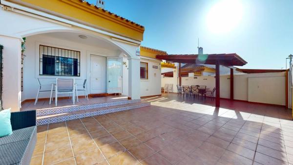 Casa o chalet independiente en Calle Río Seco, Pueblo Latino, Pilar de la Horadada photo 1