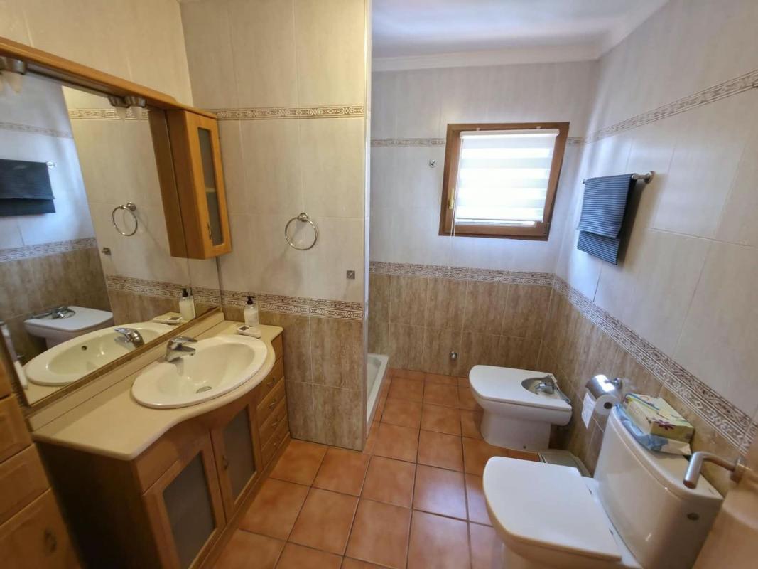 Propiedades en venta y alquiler en España photo 4