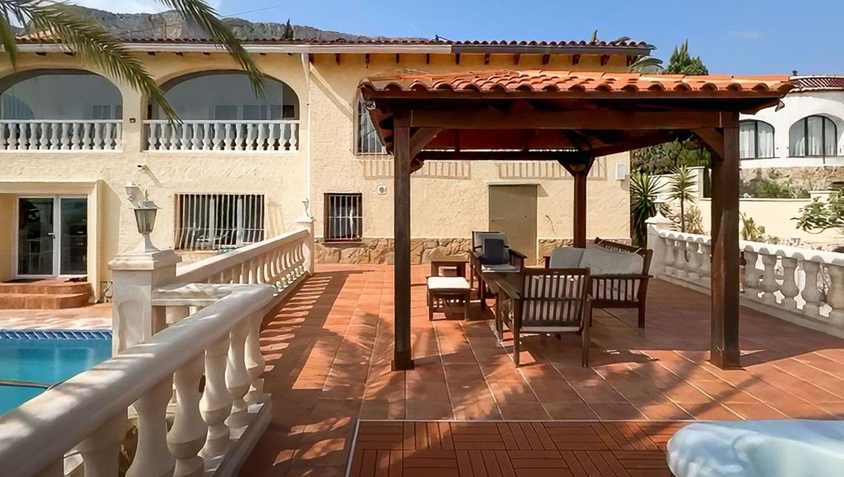 Propiedades en venta y alquiler en España photo 1